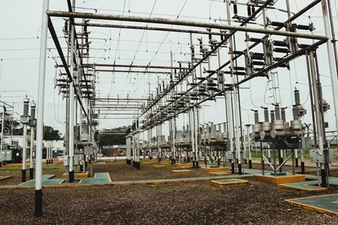Projektowanie stacji elektroenergetycznych